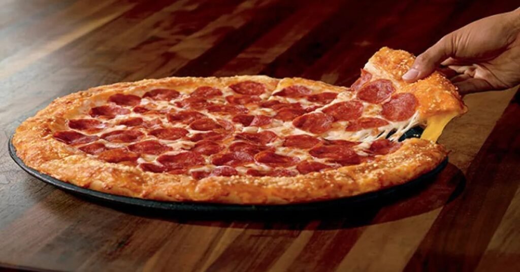 Shaping the Crust pizza